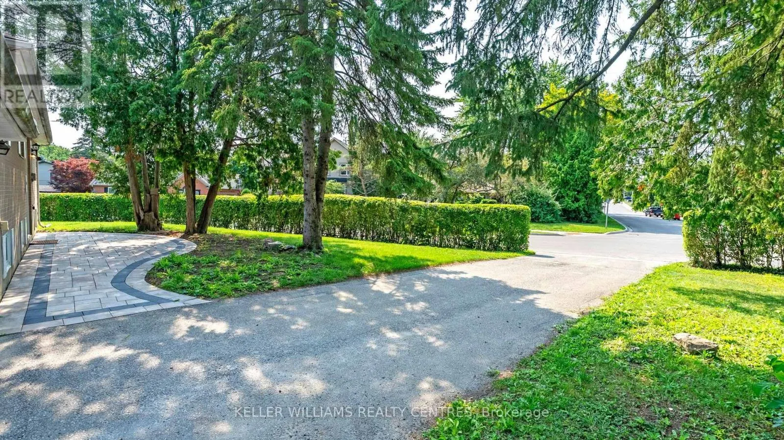 14 ALGONQUIN CRESCENT
