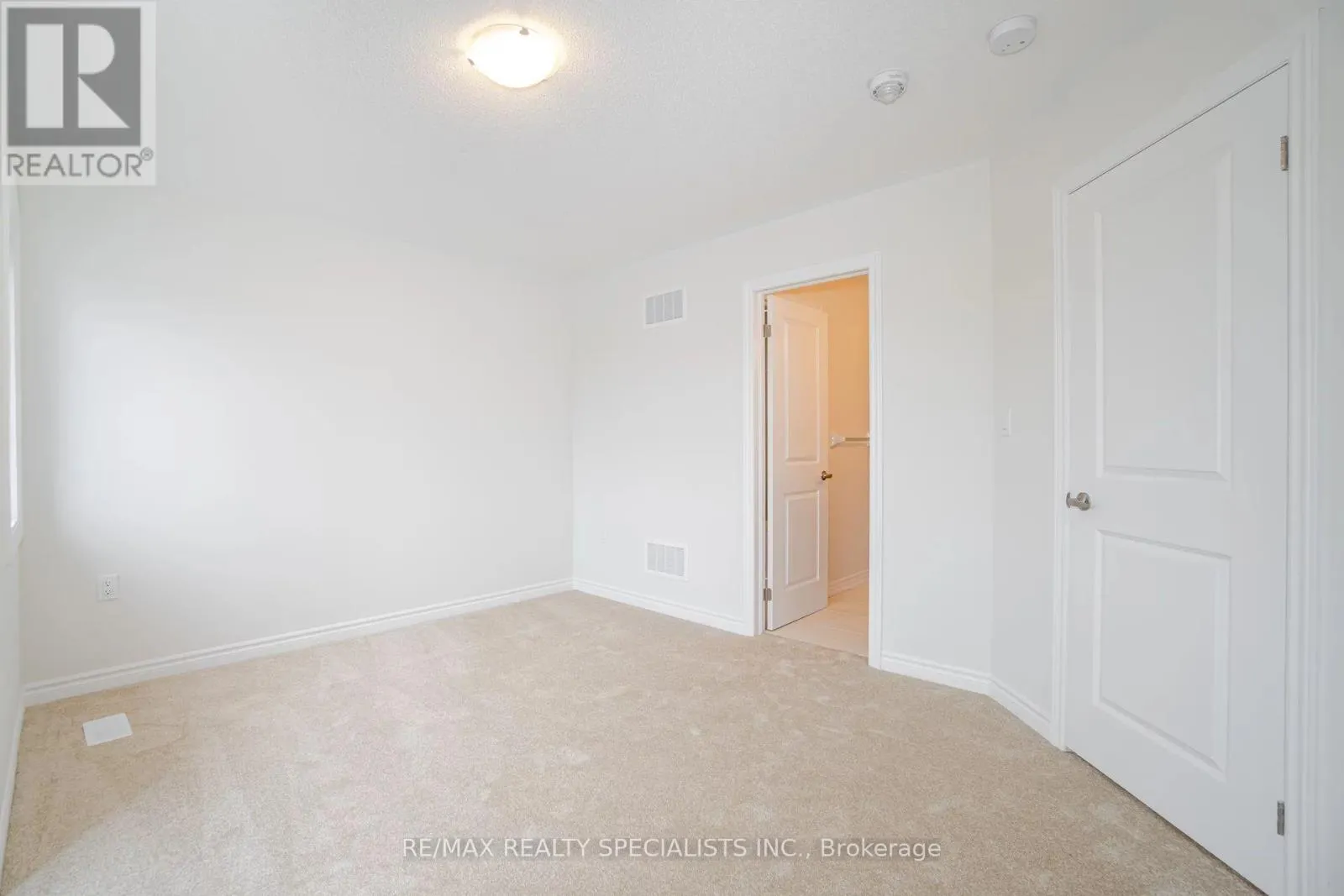 1503 PRENTICE ROAD W