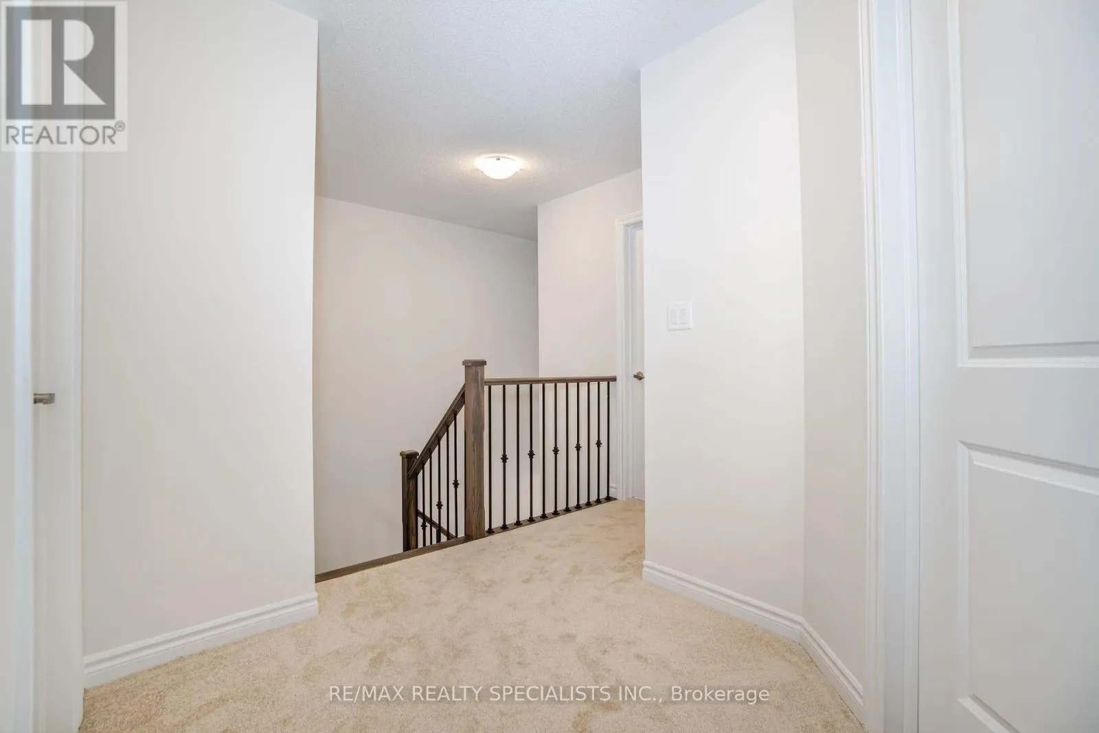 1503 PRENTICE ROAD W