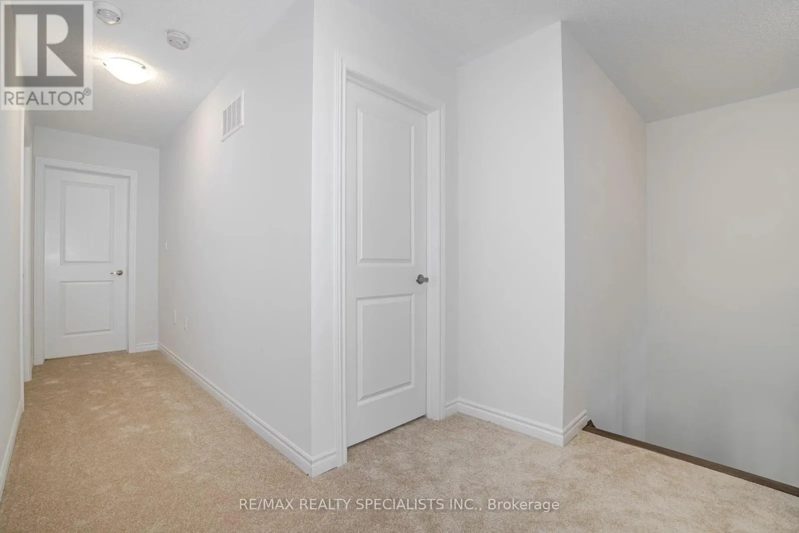 1503 PRENTICE ROAD W