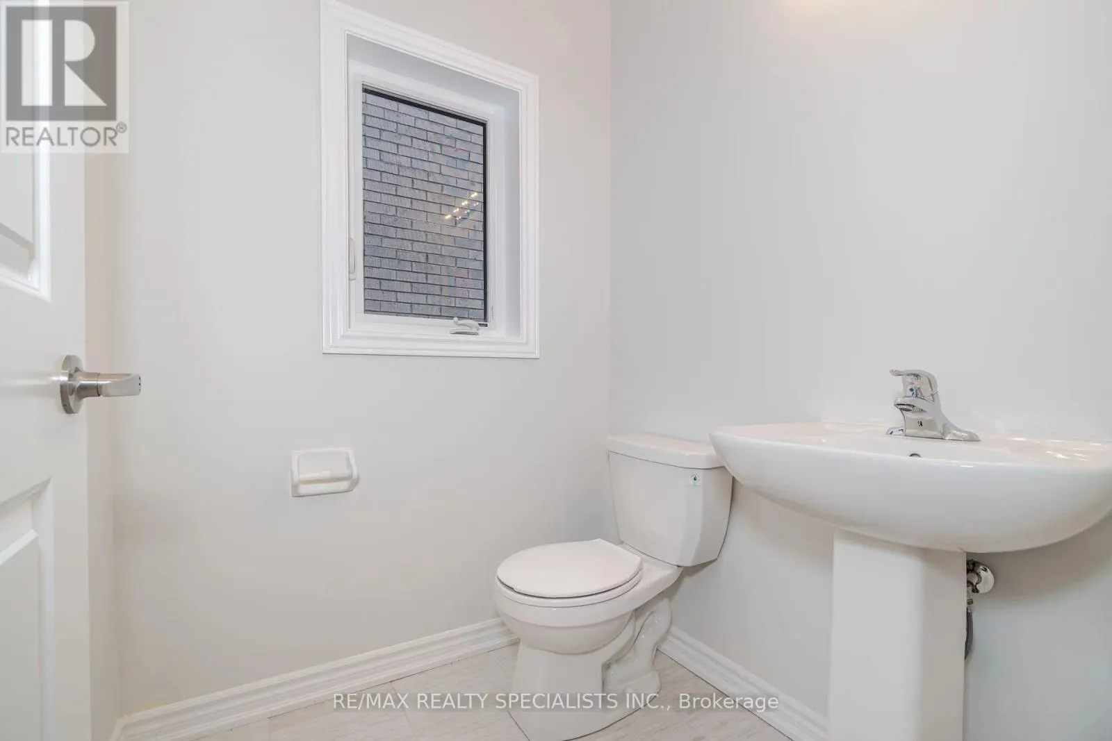 1503 PRENTICE ROAD W
