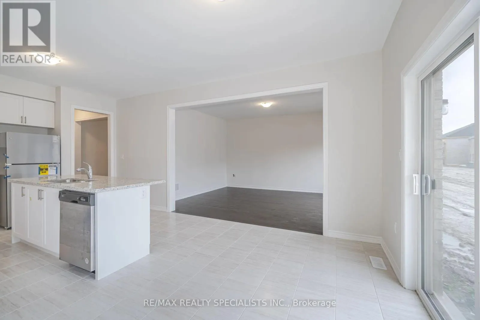 1503 PRENTICE ROAD W