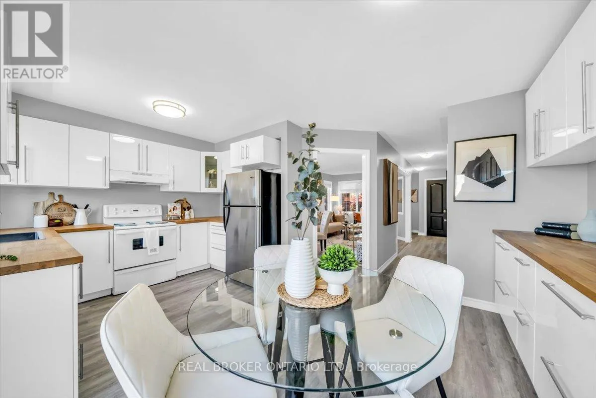 543 HEDDLE CRESCENT