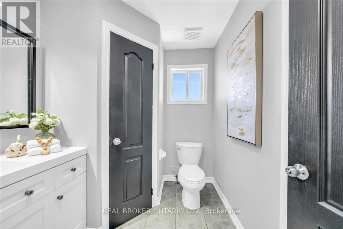 543 HEDDLE CRESCENT