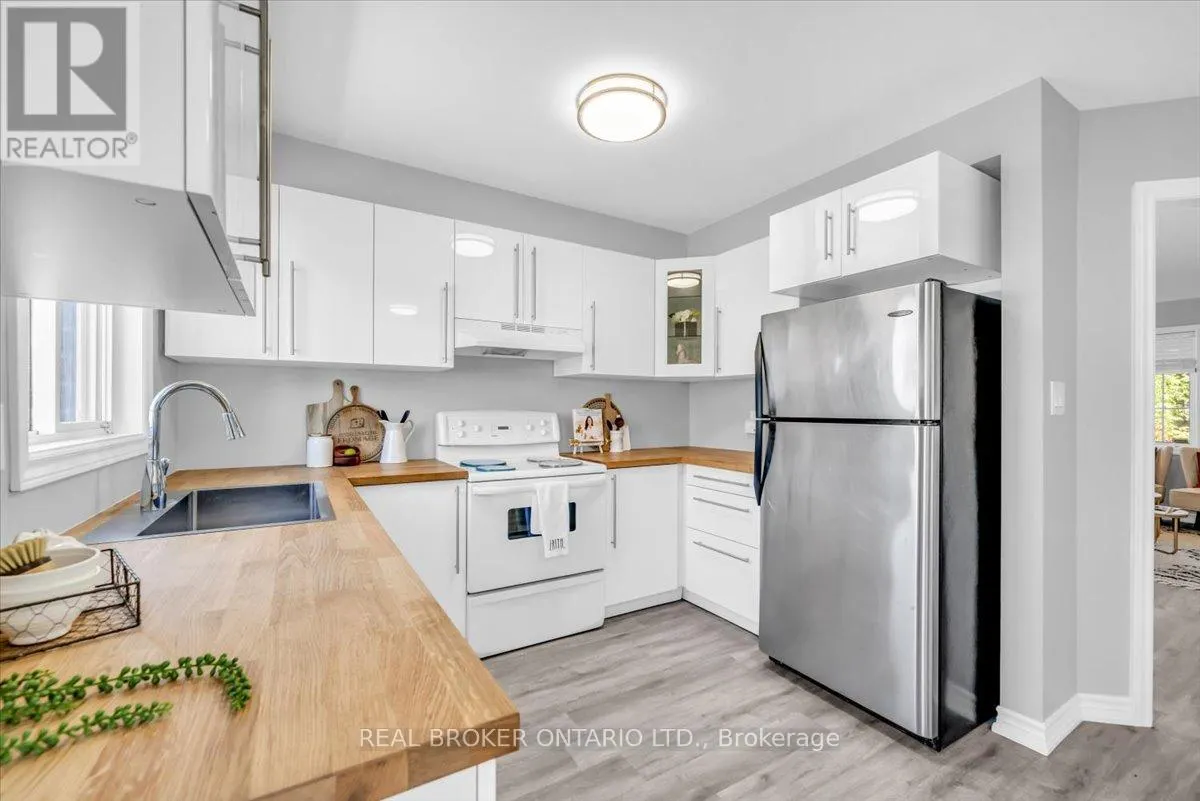 543 HEDDLE CRESCENT