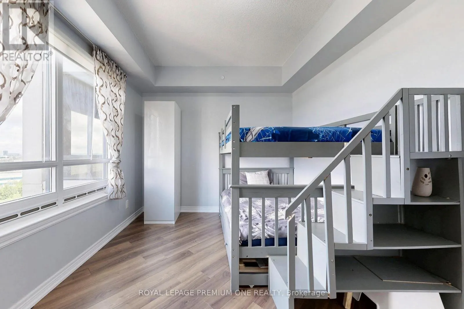1202 - 9255 JANE STREET N