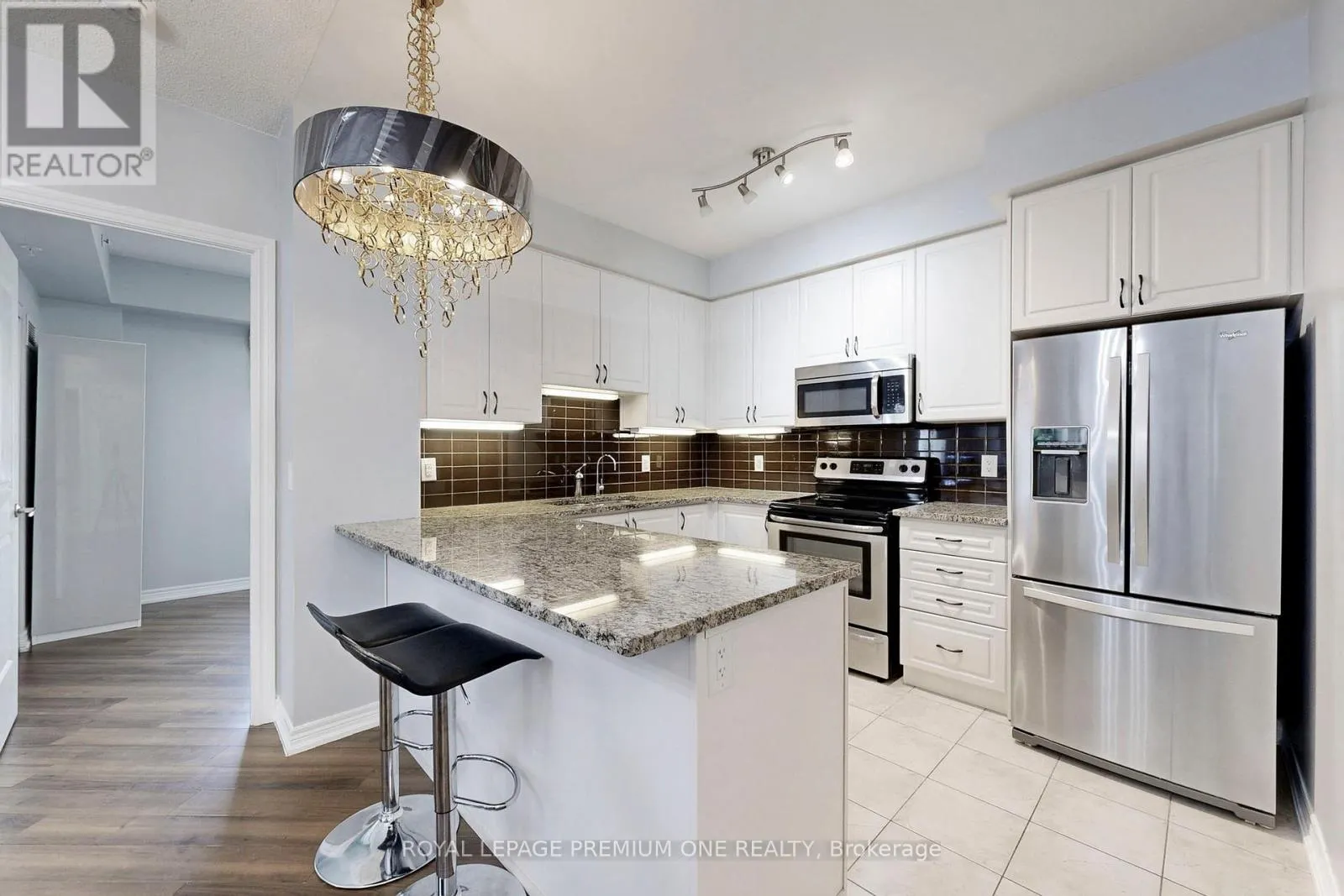 1202 - 9255 JANE STREET N