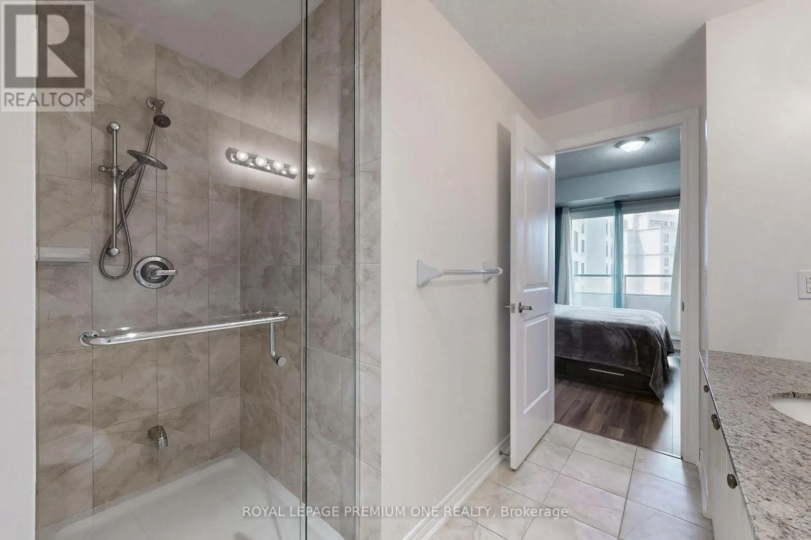 1202 - 9255 JANE STREET N