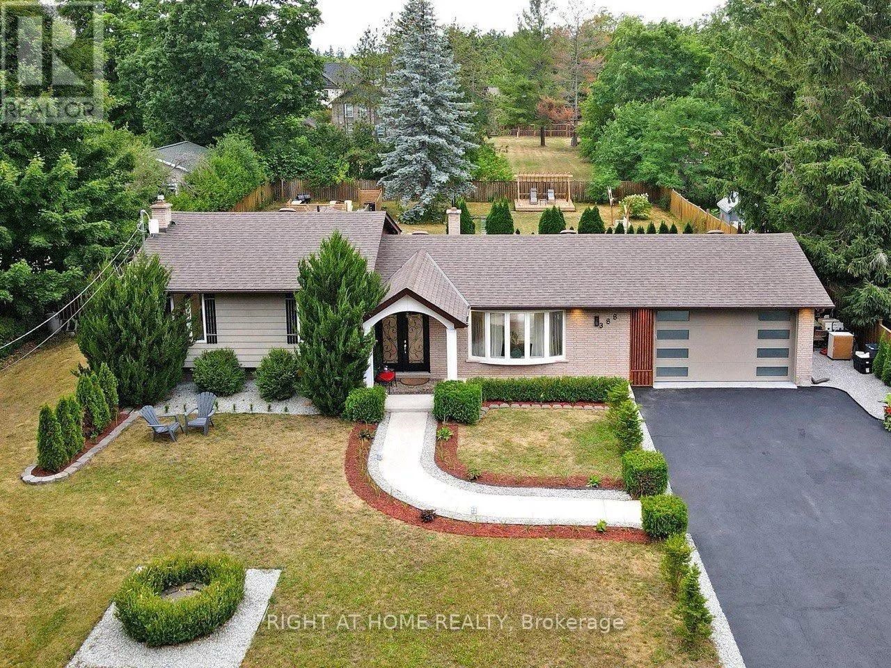388 BOUCHIER STREET