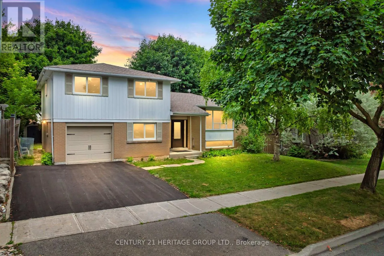 2 HILL DRIVE