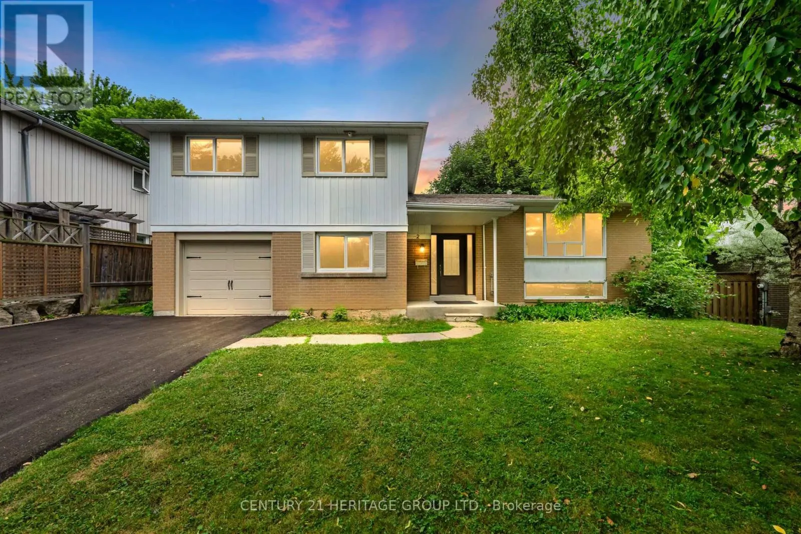 2 HILL DRIVE