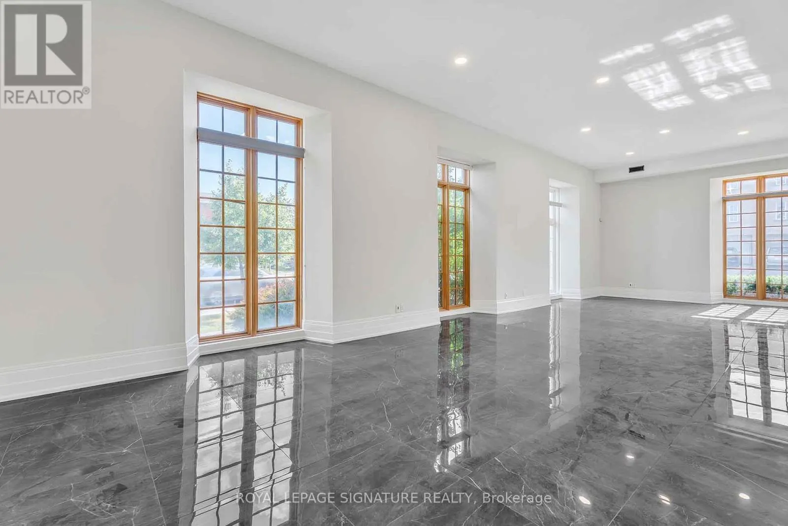 83 DAWSON MANOR BOULEVARD