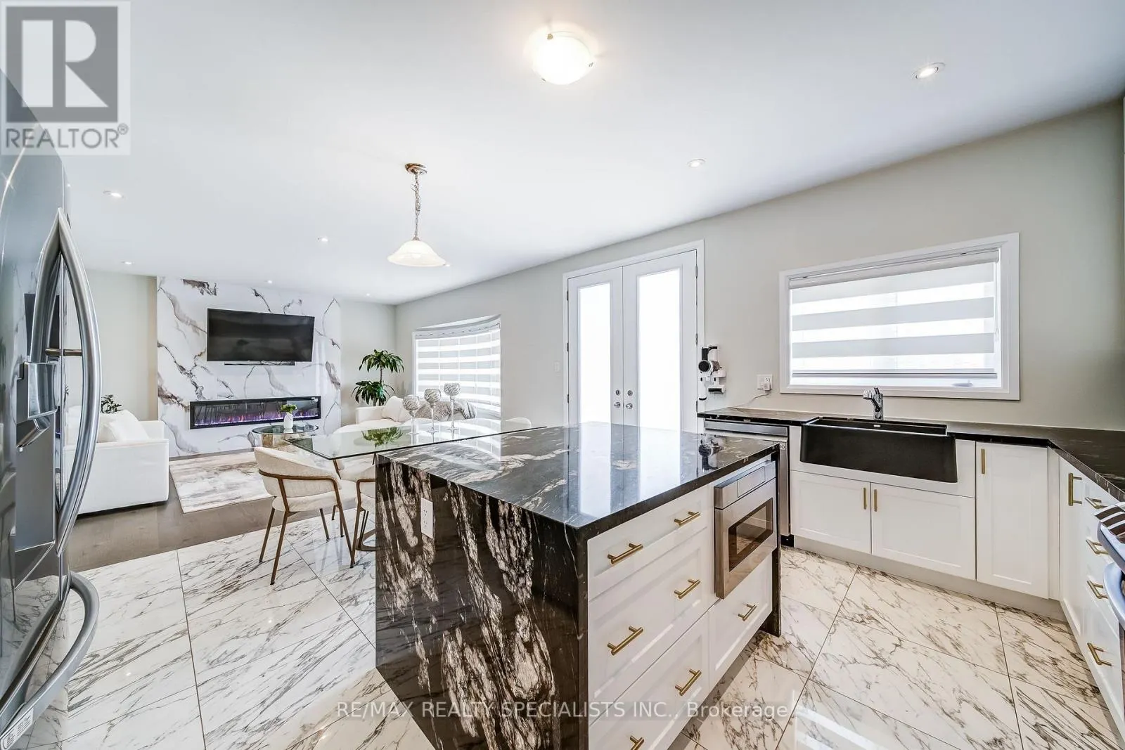 1698 CORSAL COURT