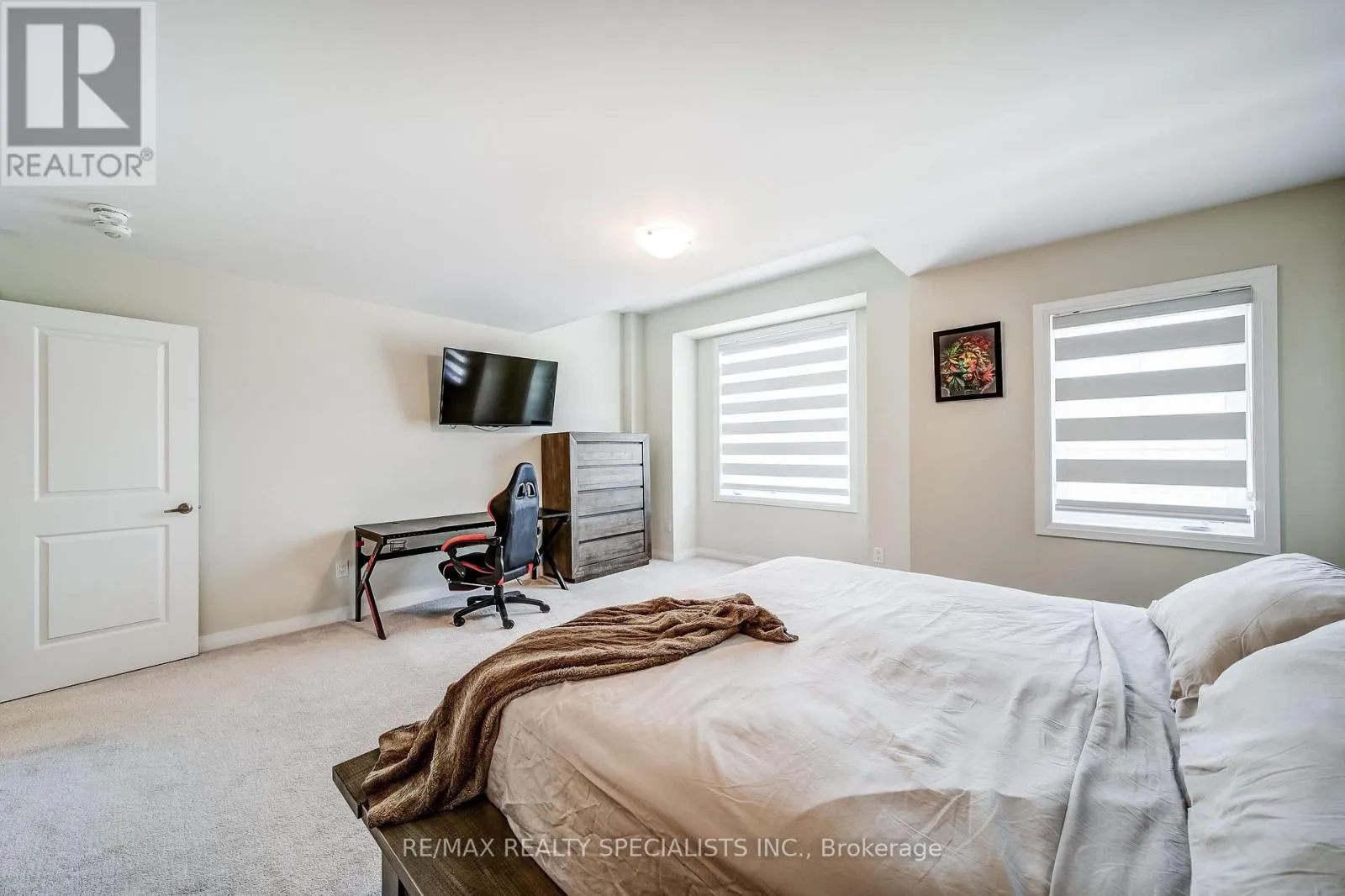 1698 CORSAL COURT