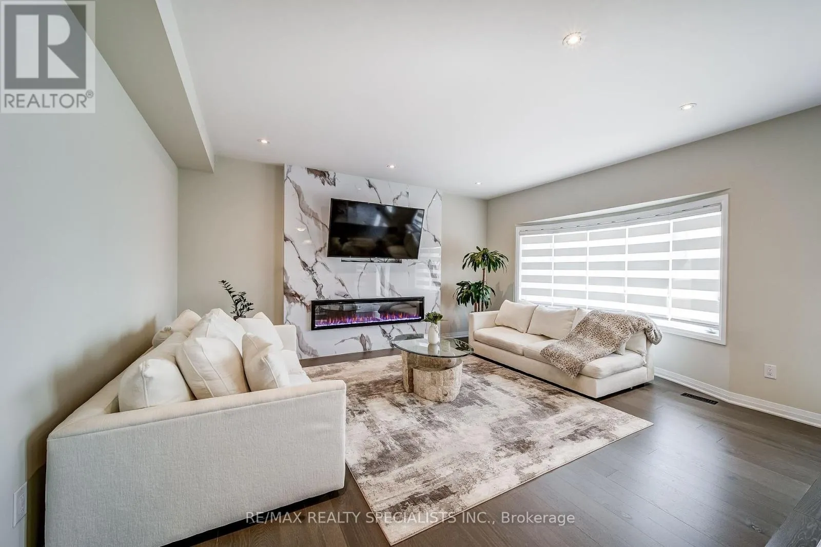 1698 CORSAL COURT