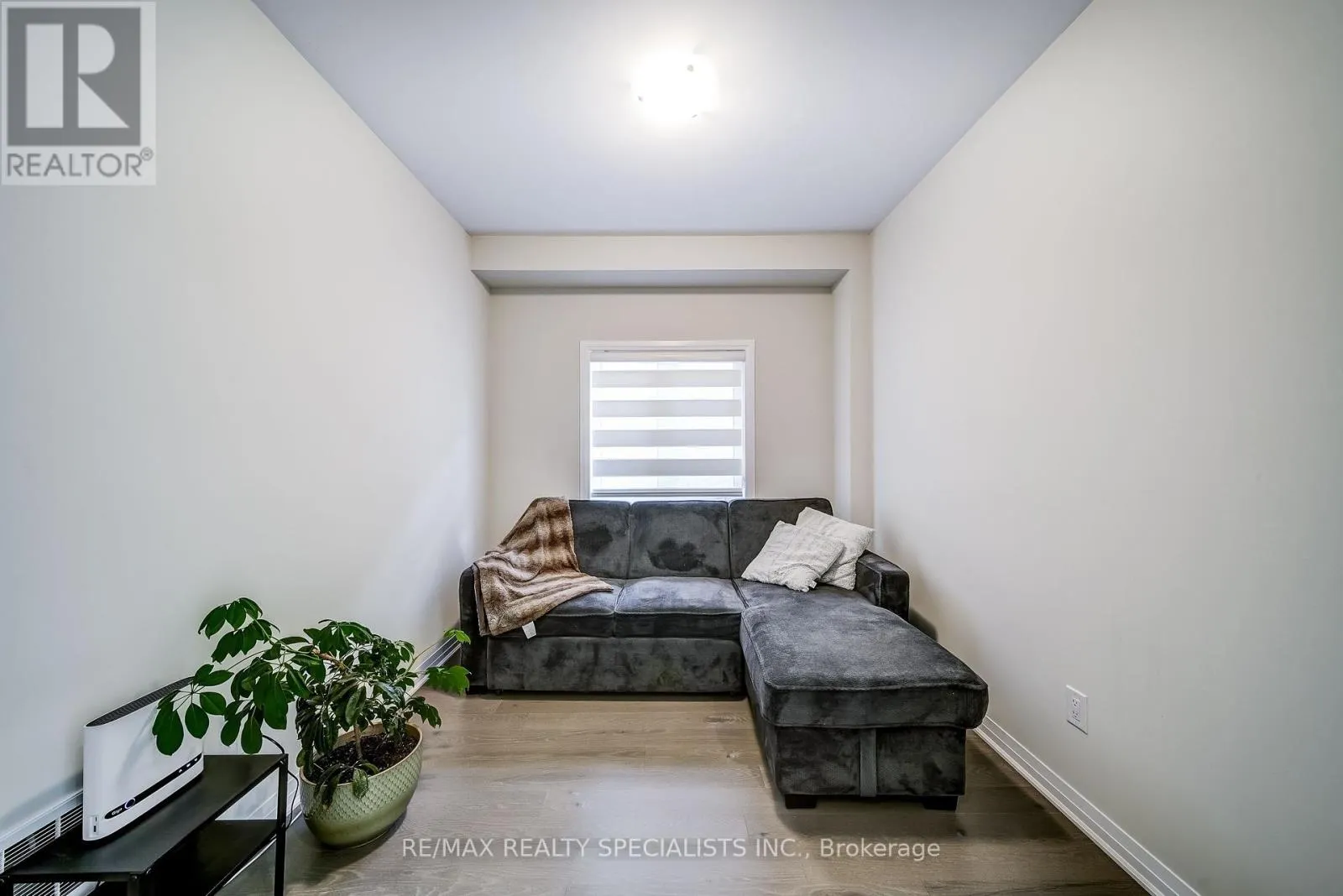 1698 CORSAL COURT