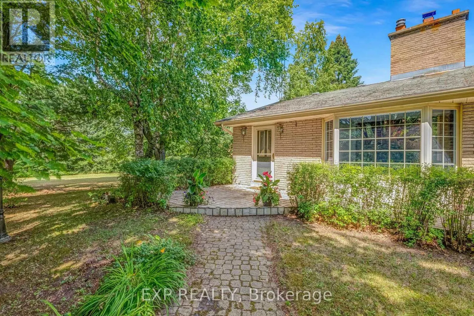 3990 MOUNT ALBERT ROAD