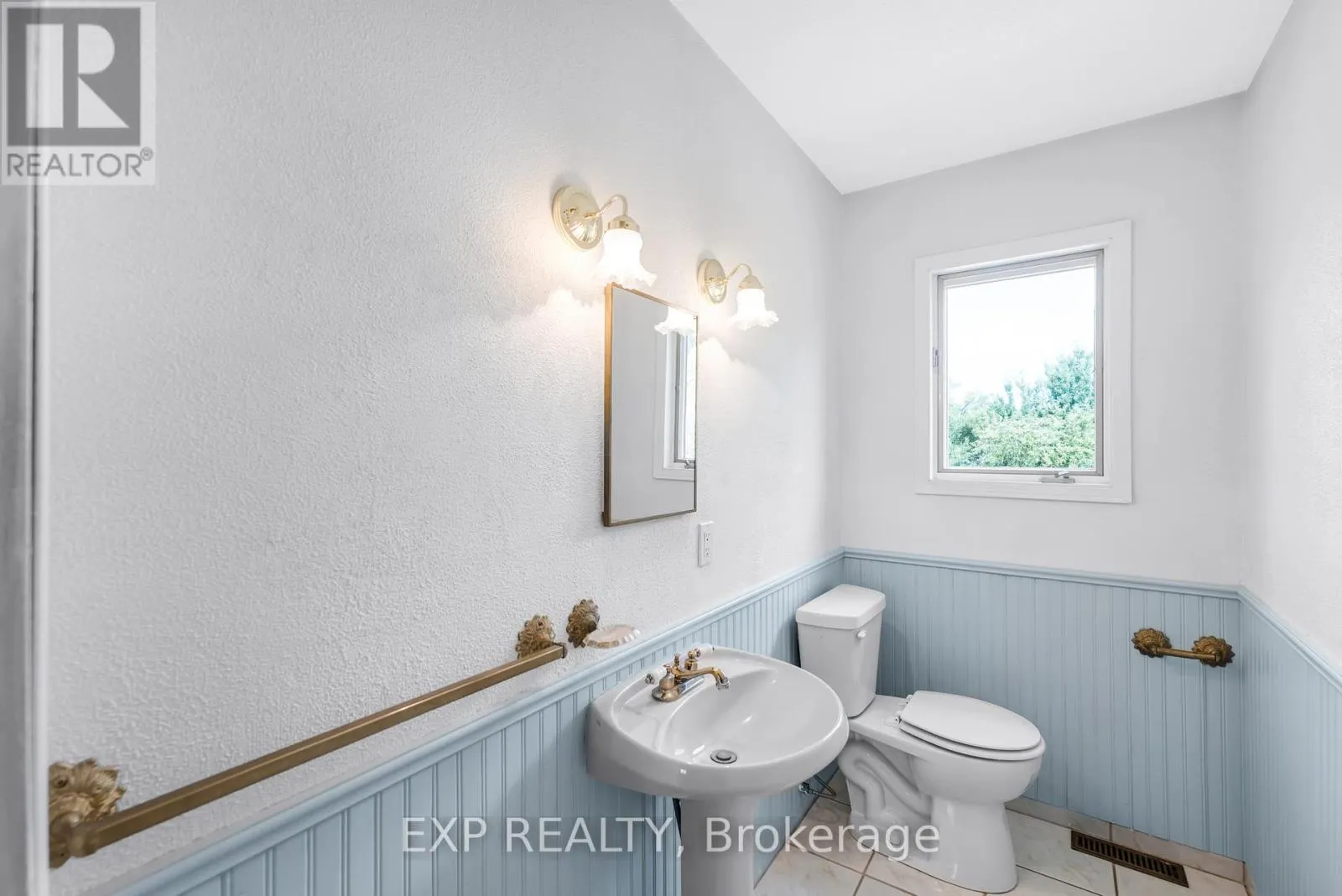 3990 MOUNT ALBERT ROAD