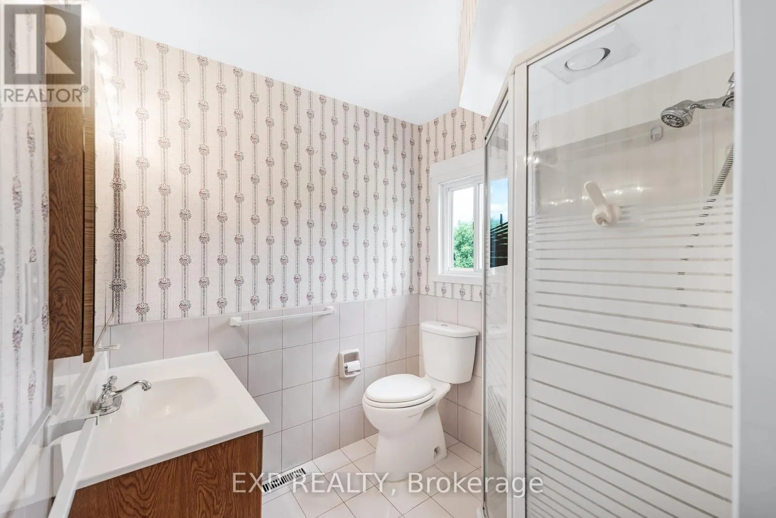 3990 MOUNT ALBERT ROAD