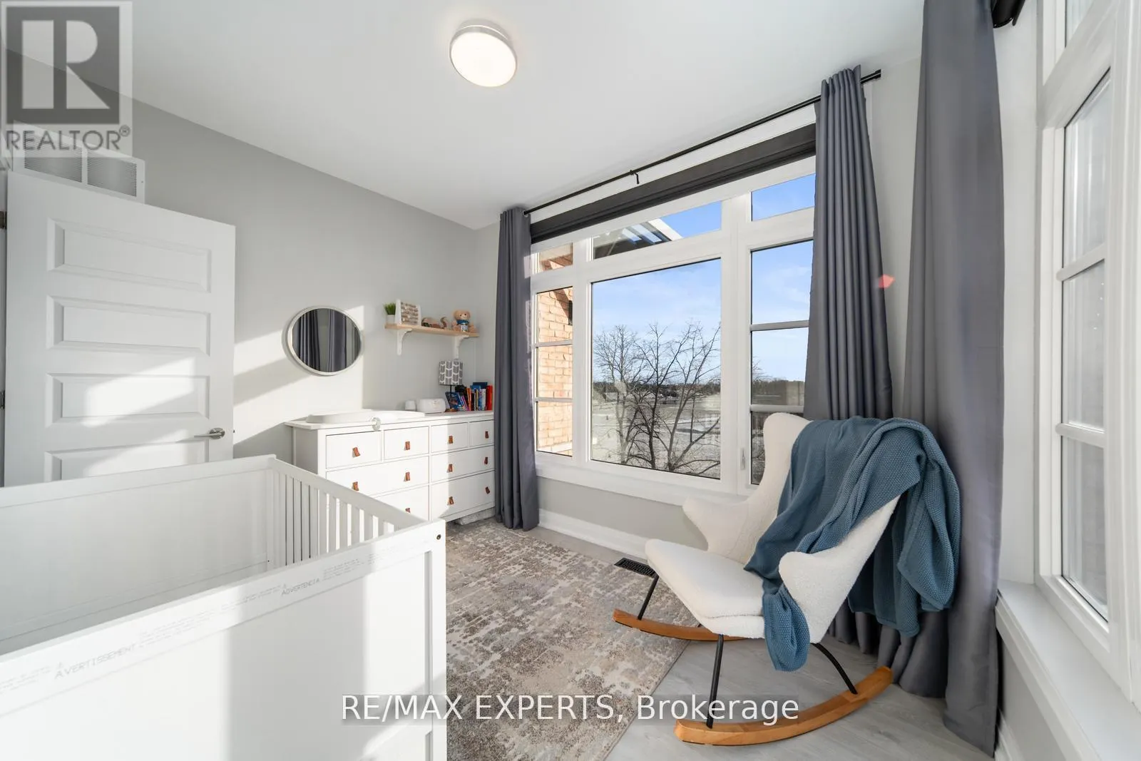 40 - 8167 KIPLING AVENUE