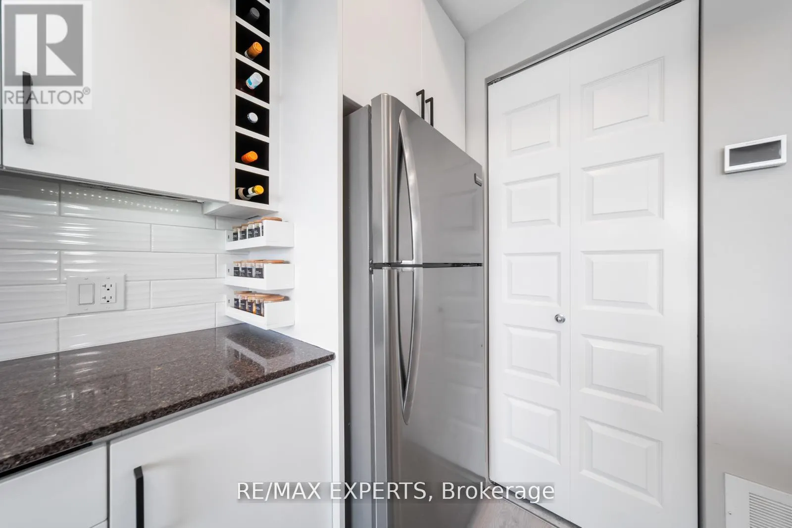 40 - 8167 KIPLING AVENUE