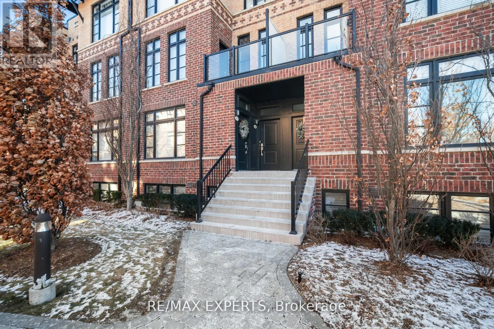 40 - 8167 KIPLING AVENUE