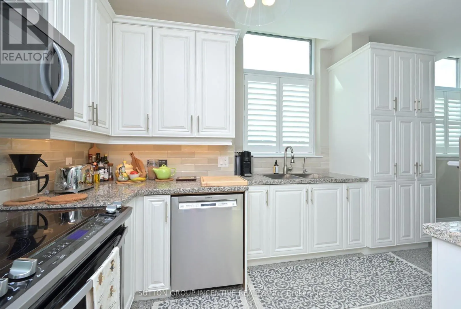 110 - 4 BRIAR HILL HEIGHTS