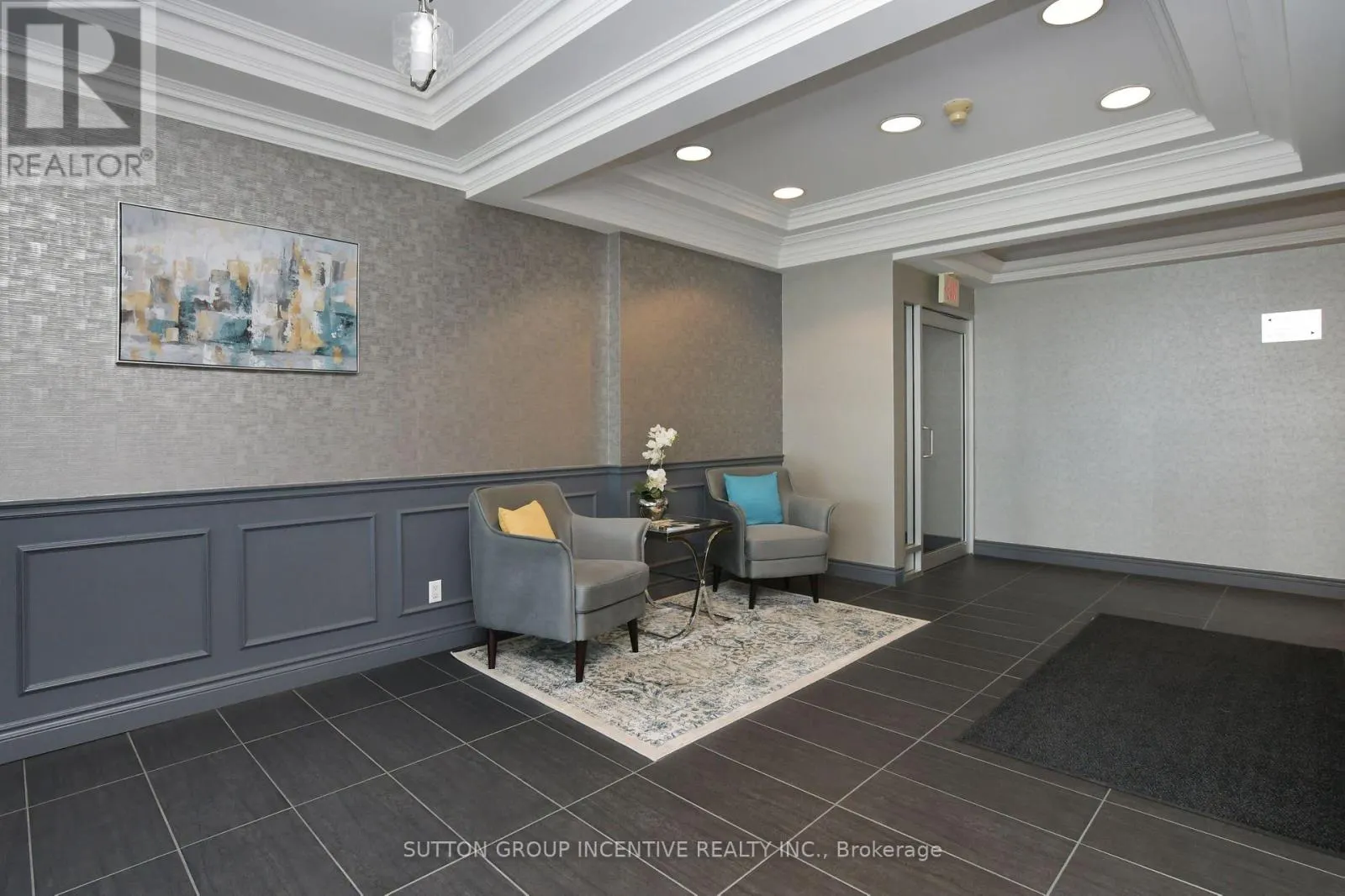 110 - 4 BRIAR HILL HEIGHTS