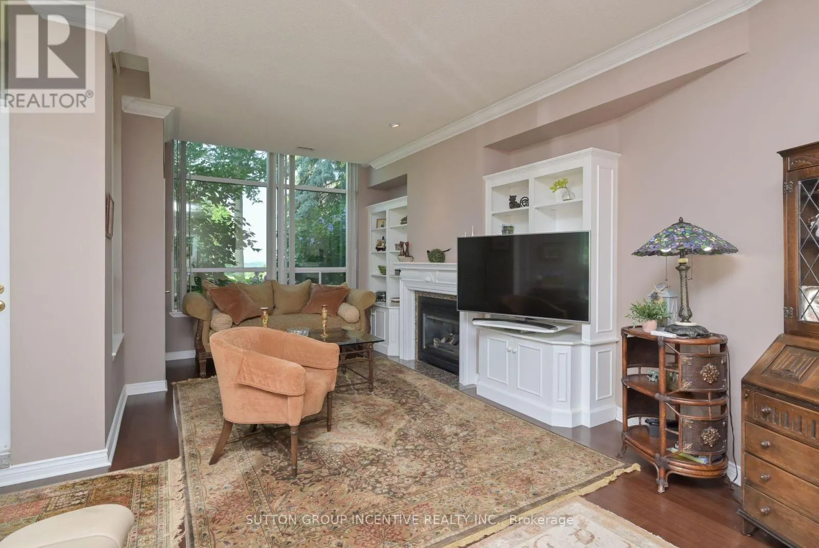 110 - 4 BRIAR HILL HEIGHTS