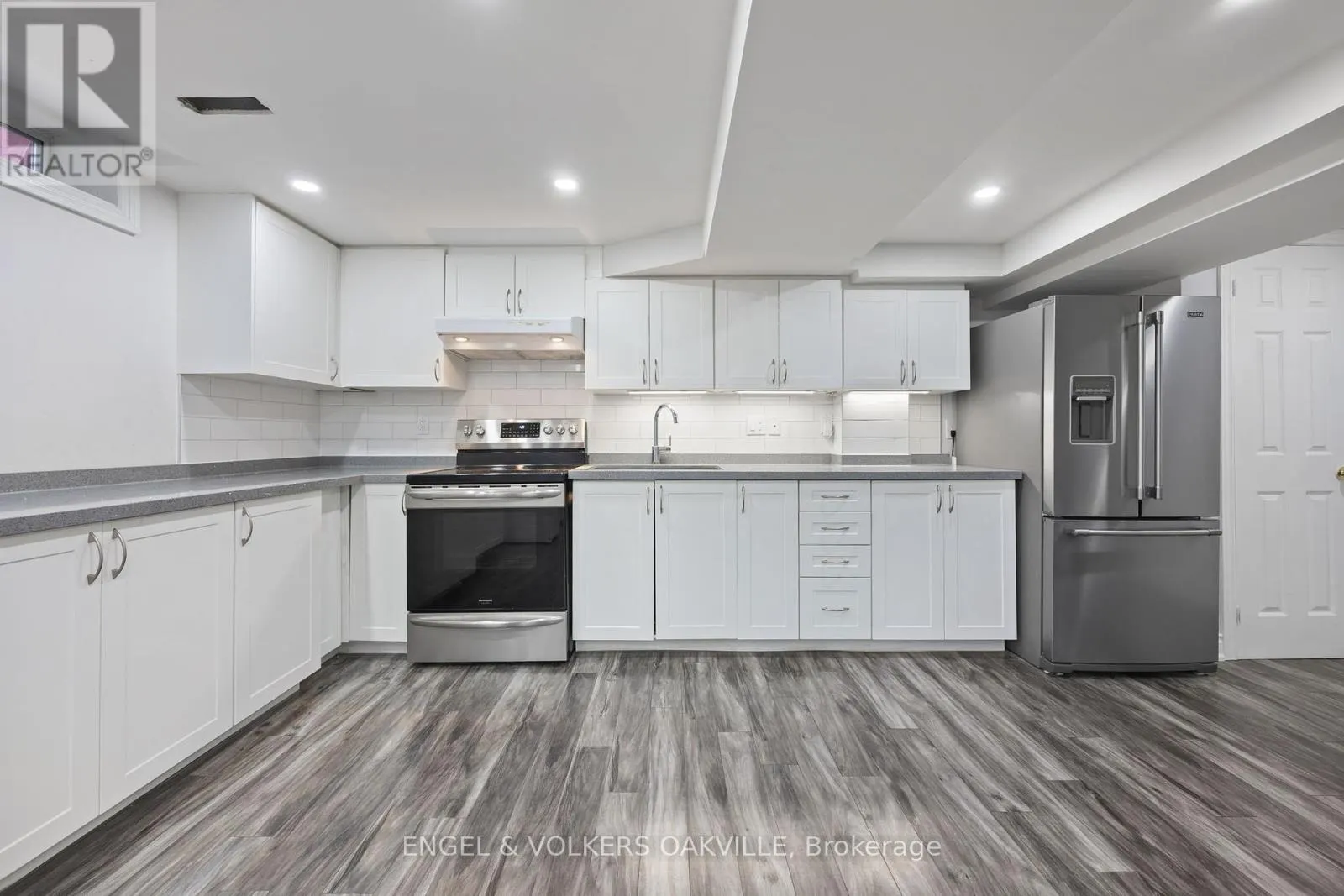 10 CRIEFF AVENUE