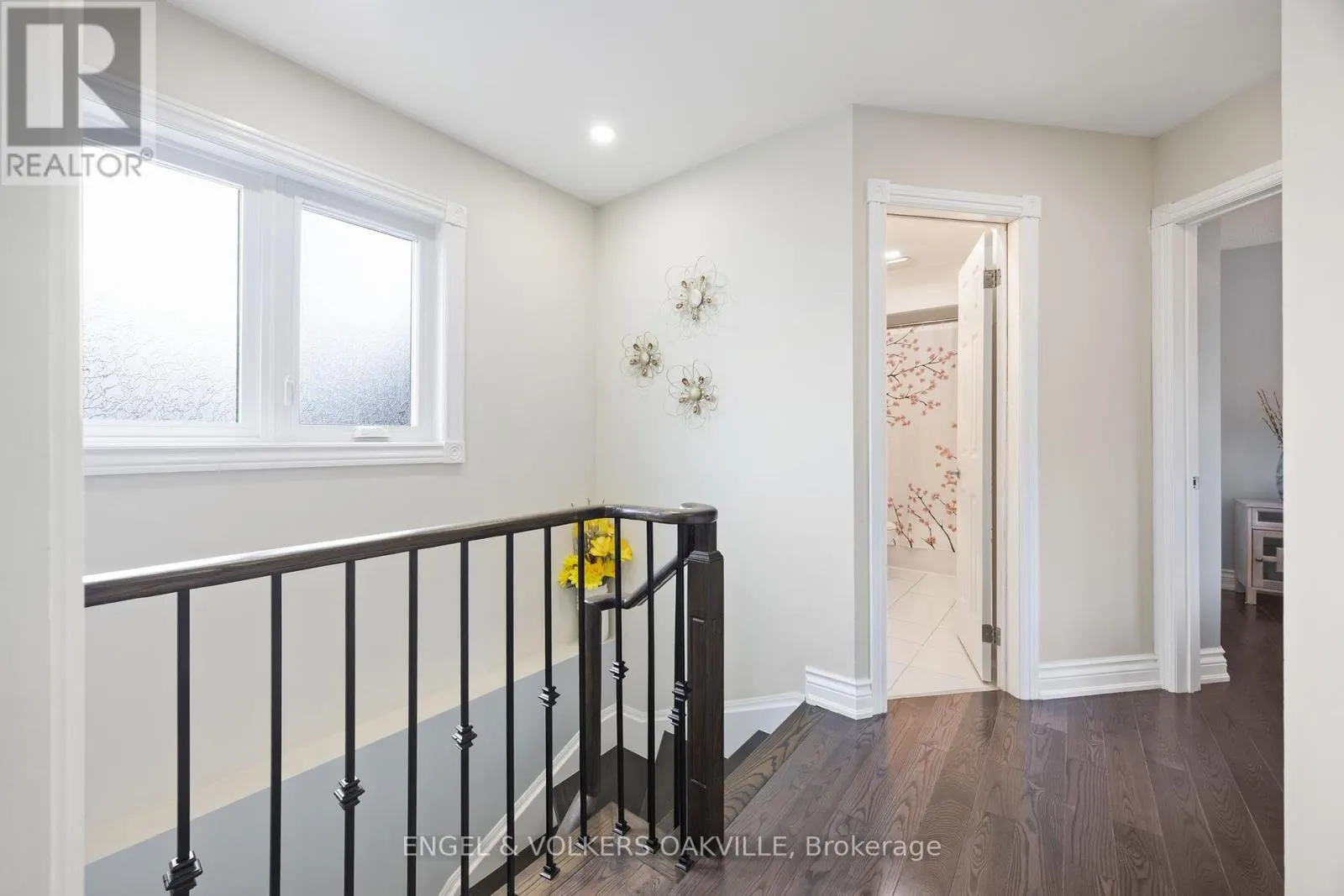10 CRIEFF AVENUE