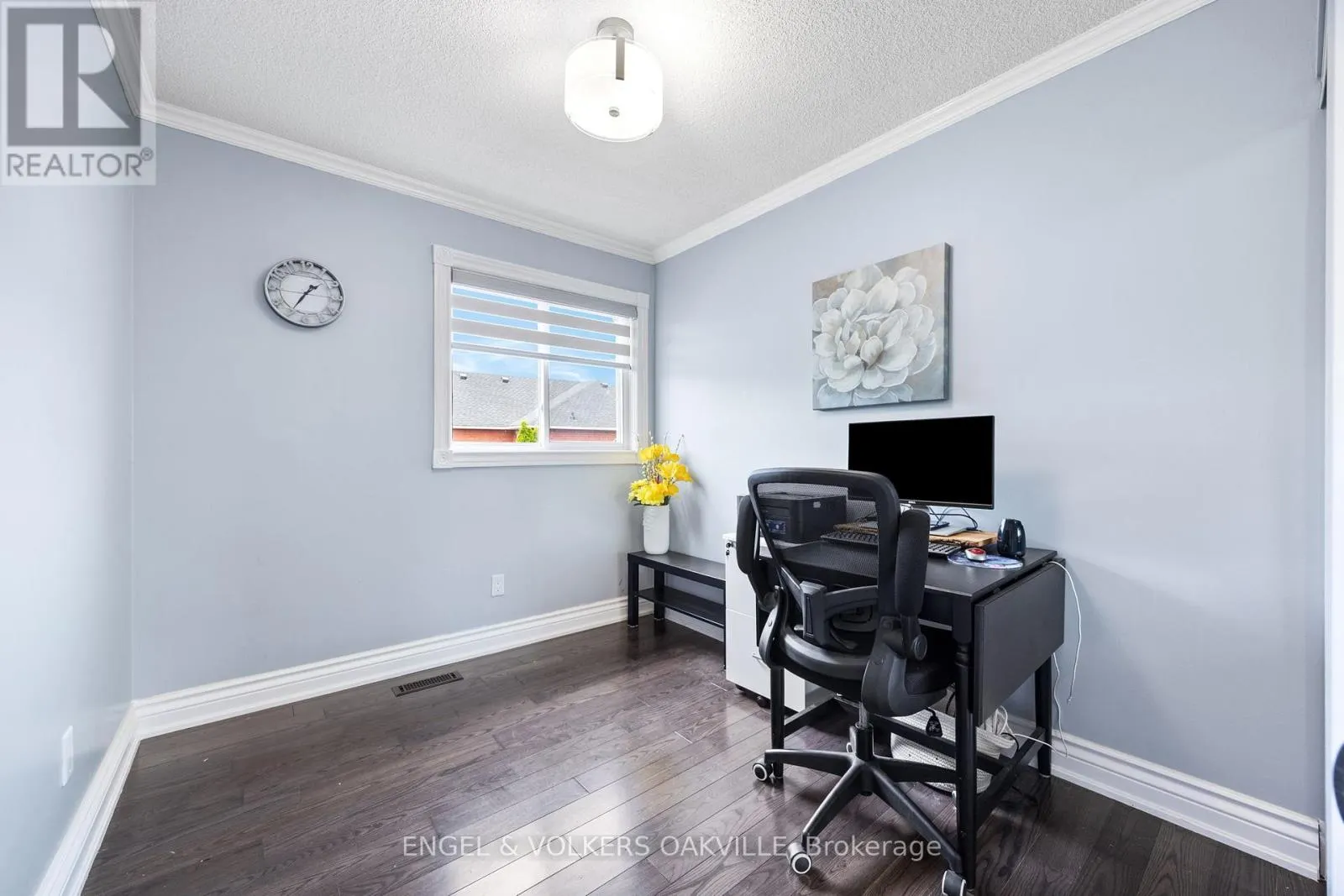 10 CRIEFF AVENUE