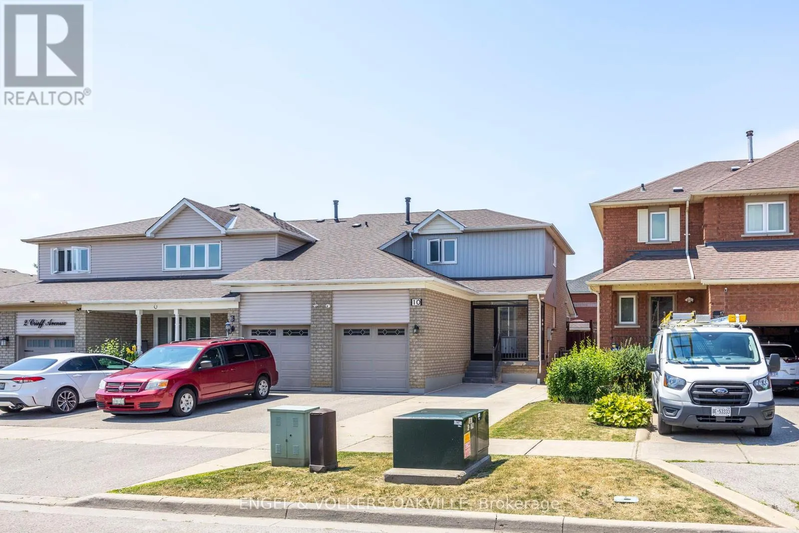 10 CRIEFF AVENUE
