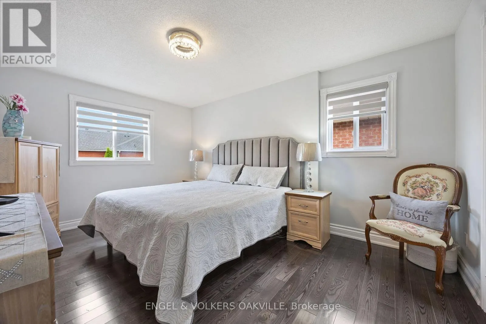 10 CRIEFF AVENUE