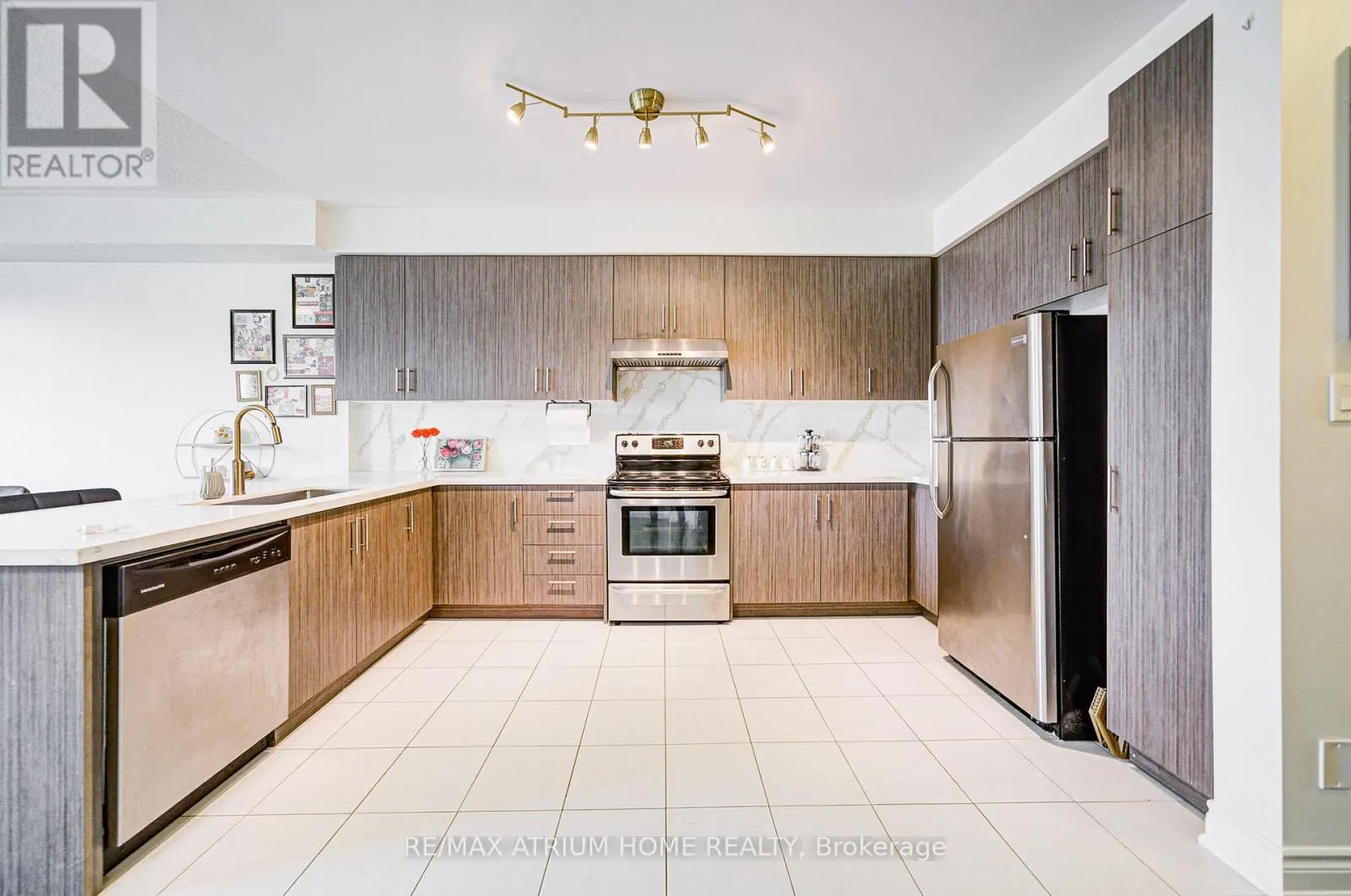 24 BRIARFIELD AVENUE