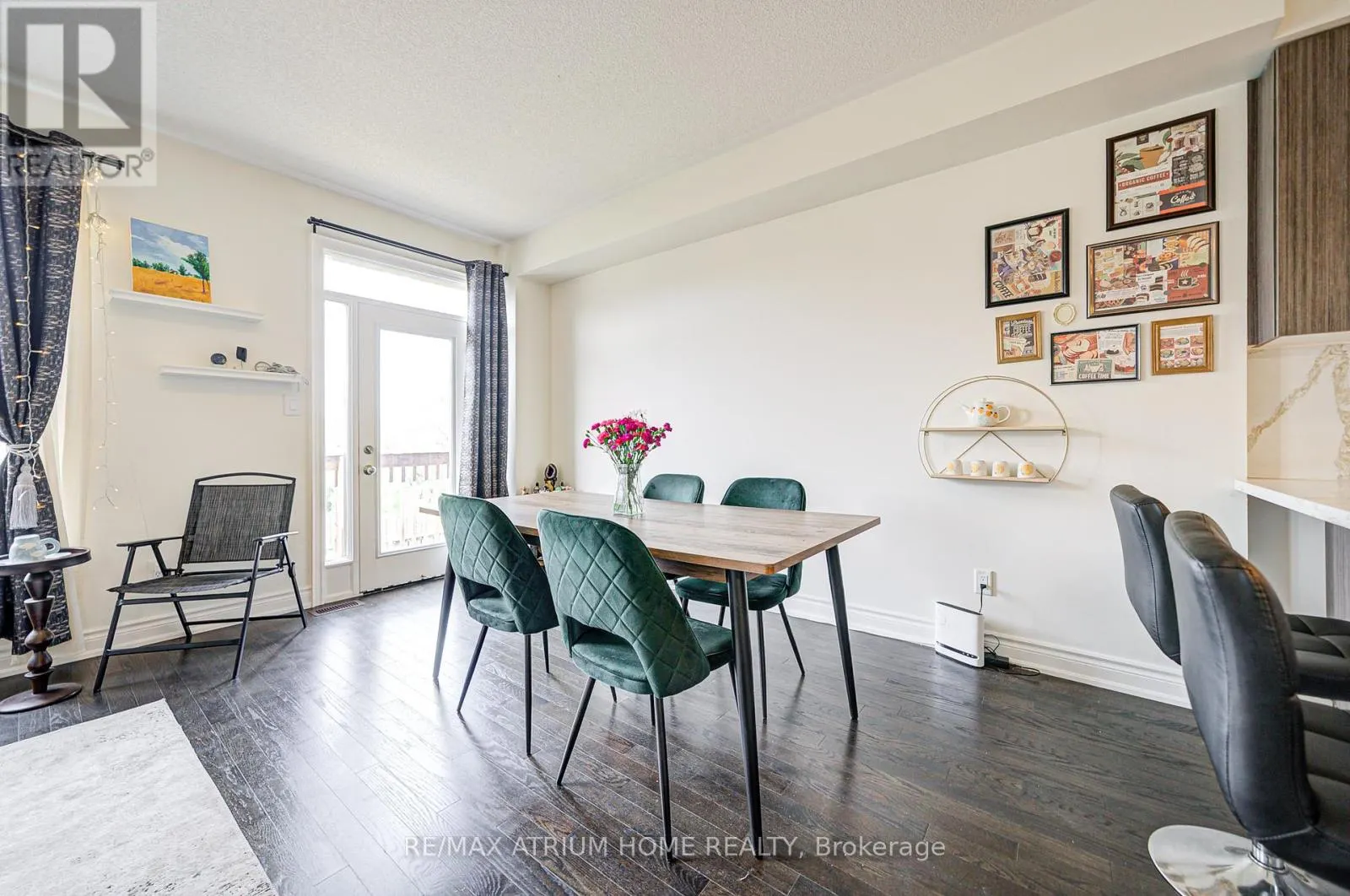 24 BRIARFIELD AVENUE