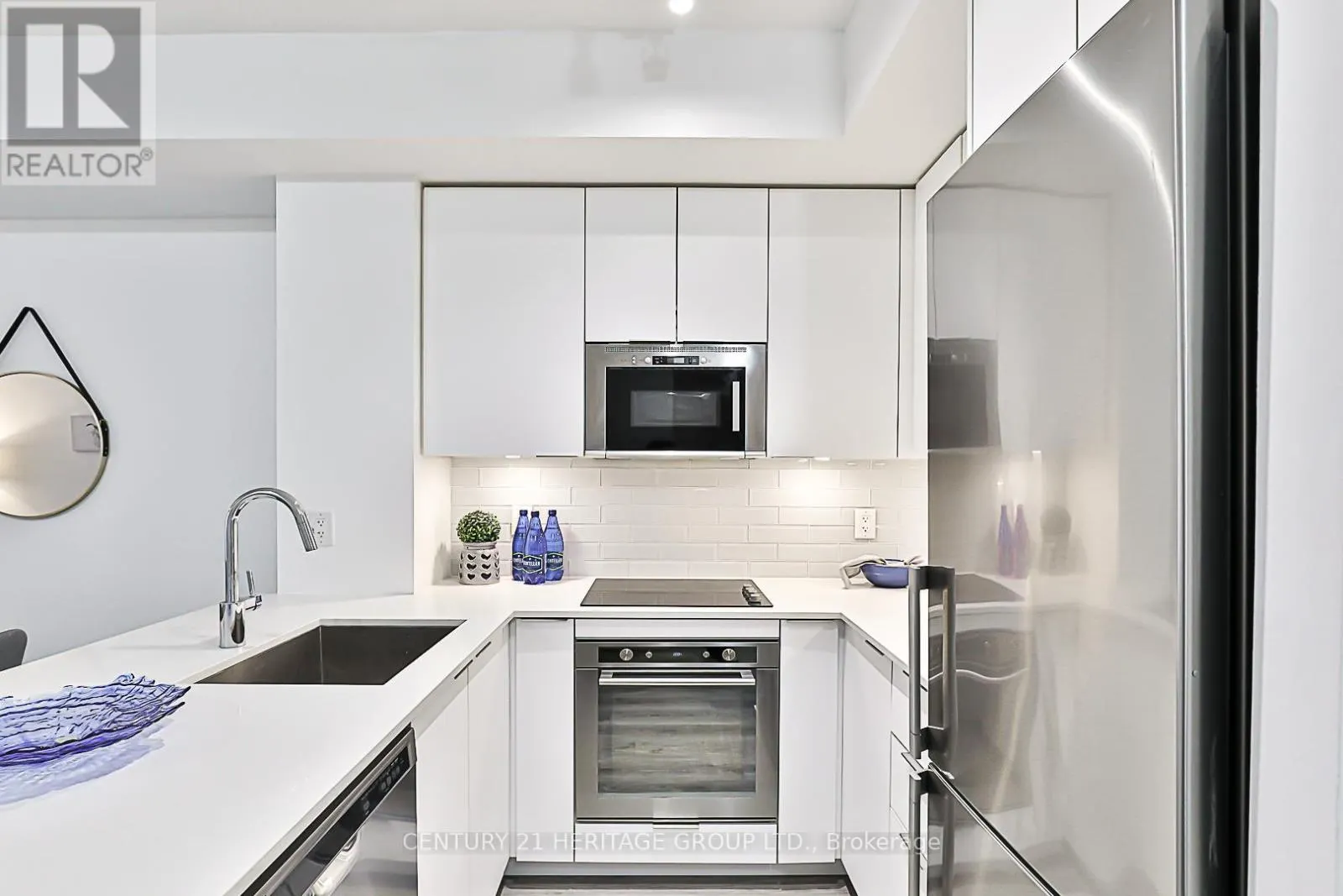 226 - 99 EAGLE ROCK WAY