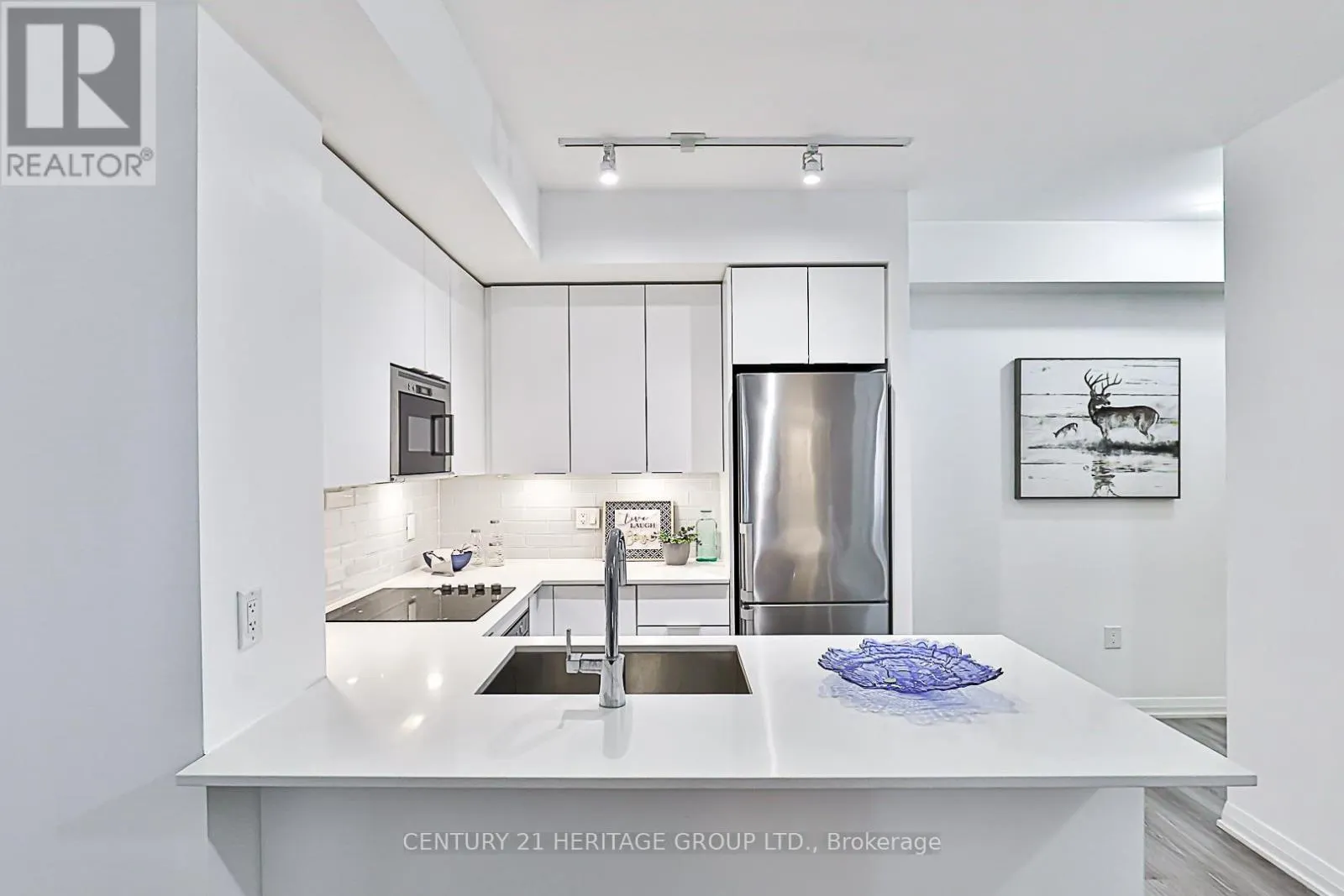 226 - 99 EAGLE ROCK WAY
