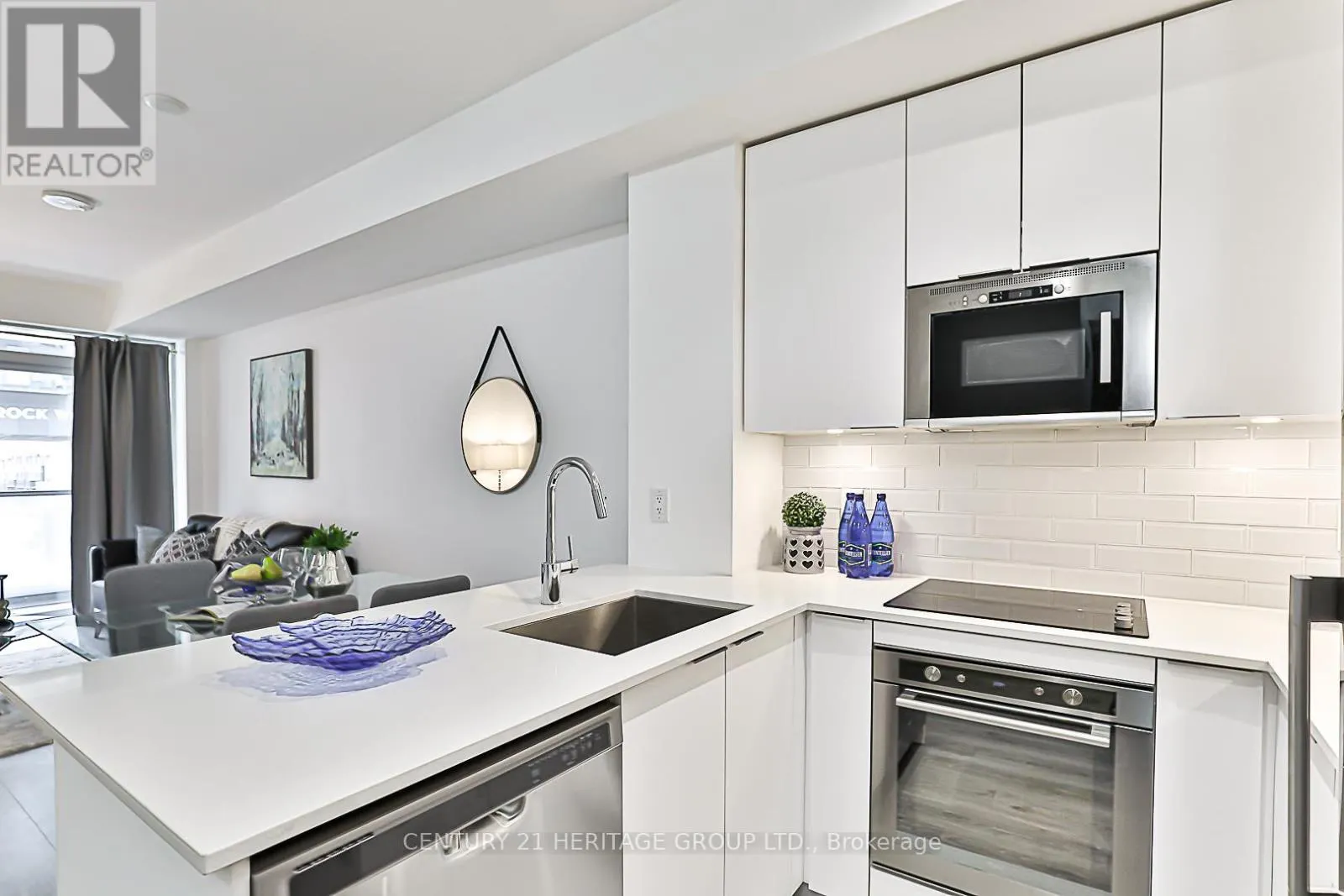 226 - 99 EAGLE ROCK WAY