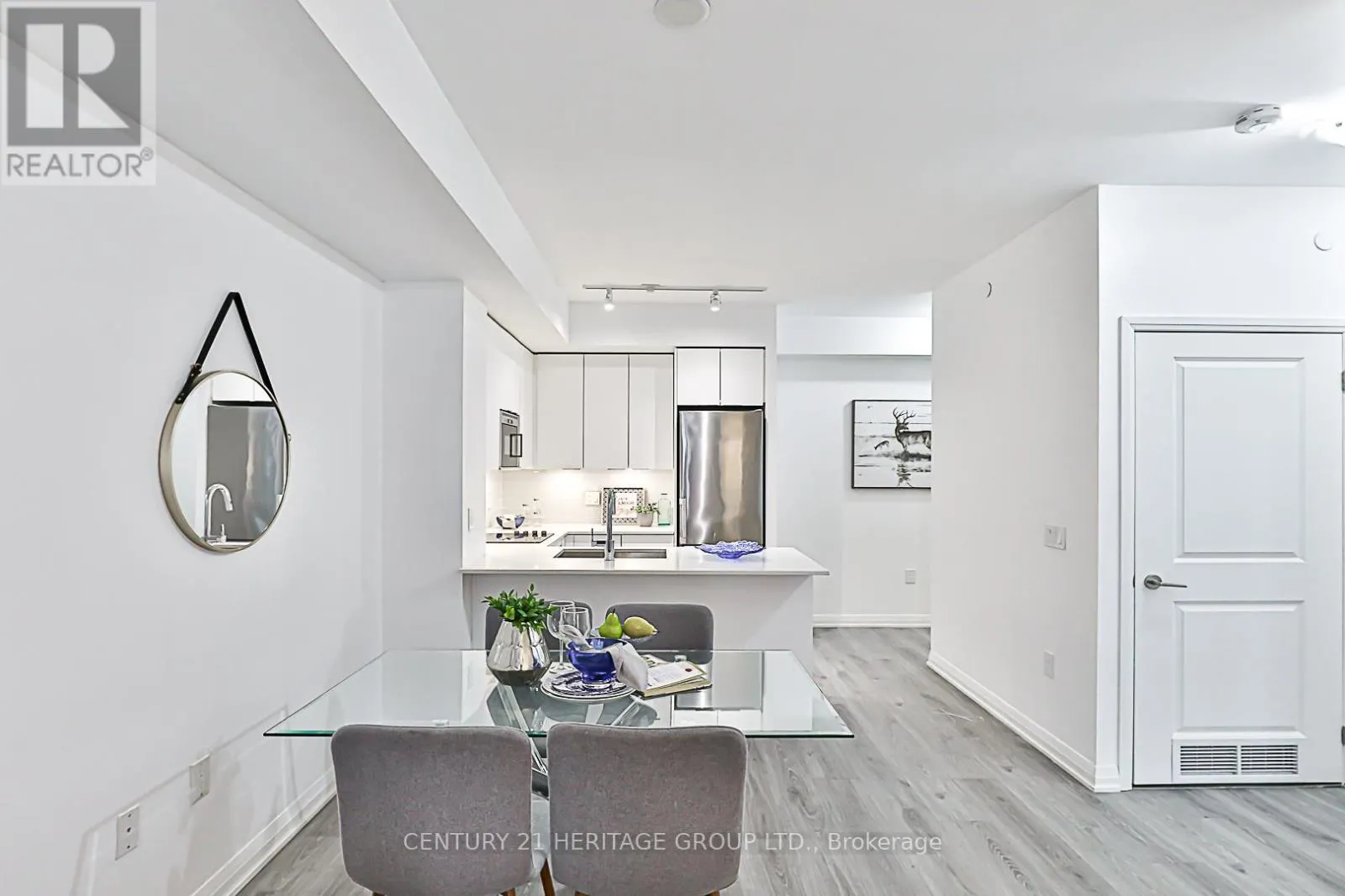 226 - 99 EAGLE ROCK WAY