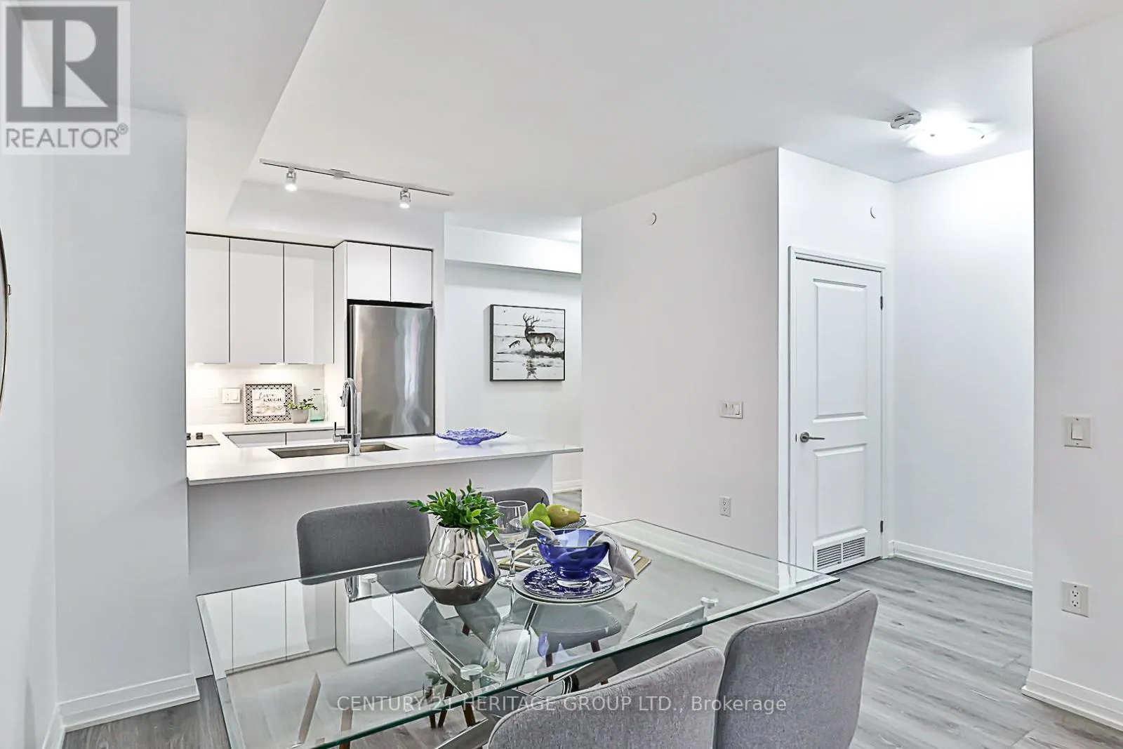 226 - 99 EAGLE ROCK WAY