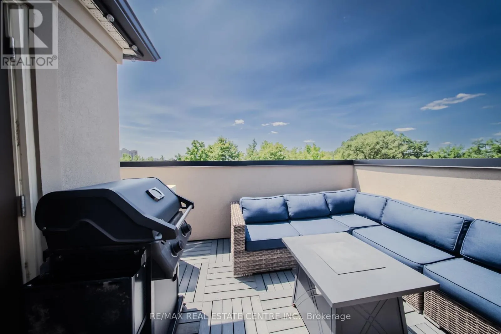 42 - 181 PARKTREE DRIVE