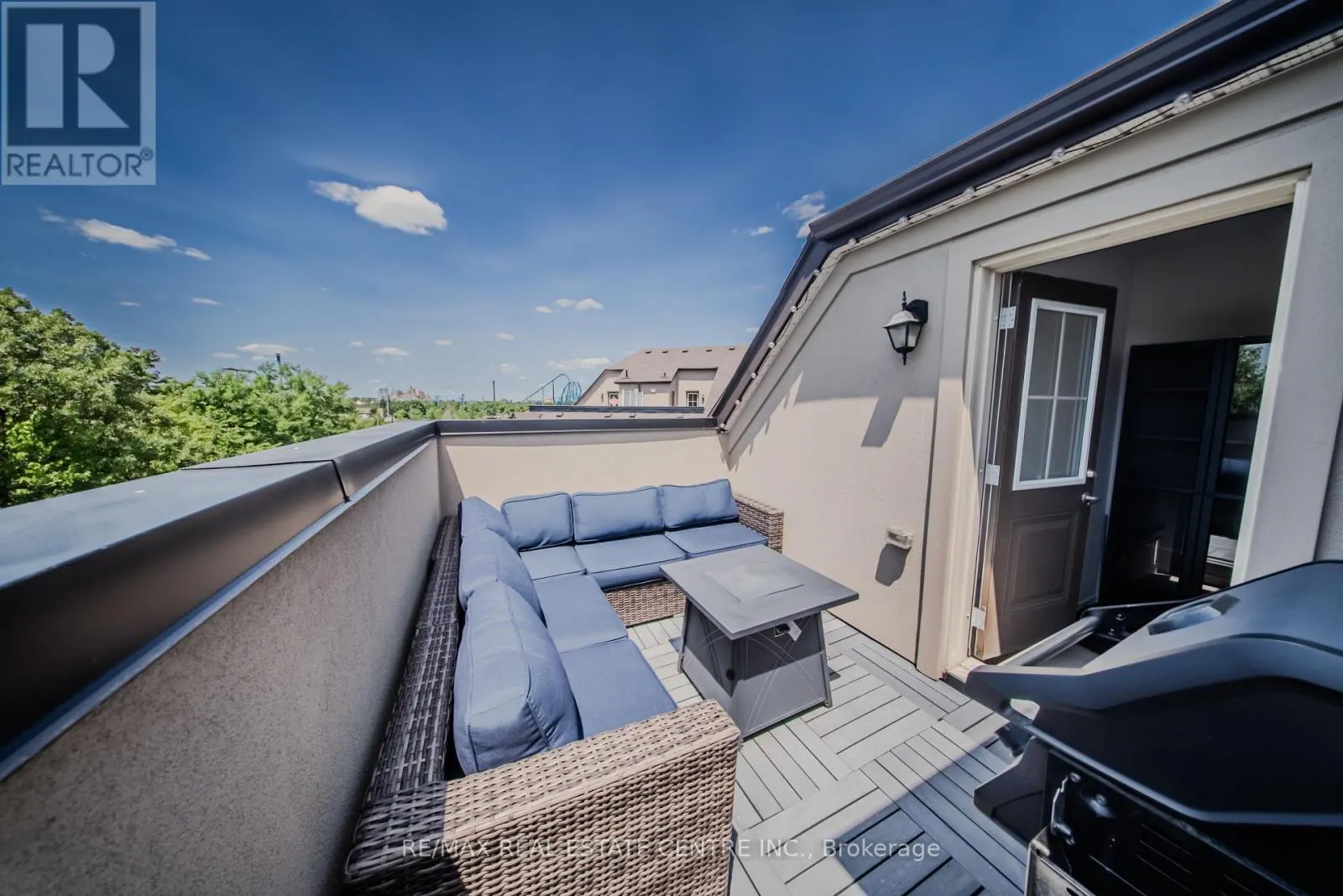 42 - 181 PARKTREE DRIVE