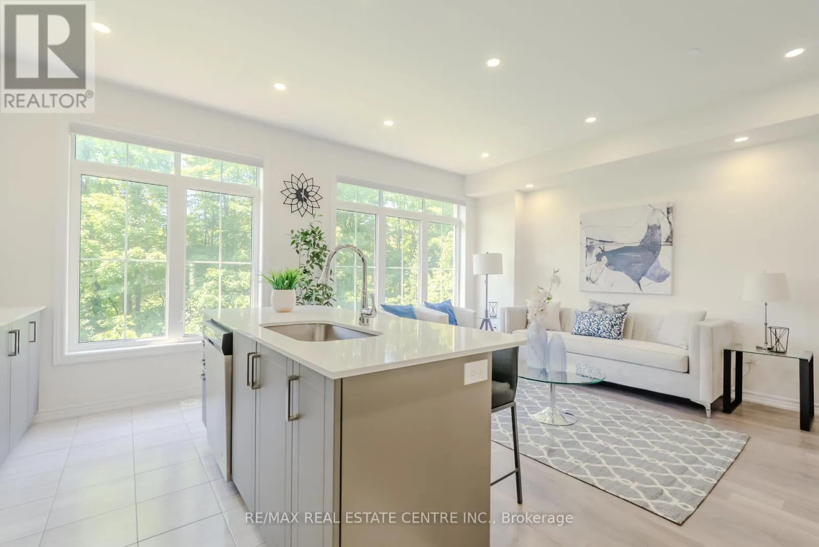 42 - 181 PARKTREE DRIVE