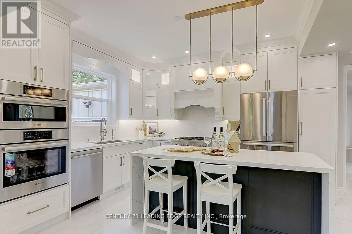 7 MAPLE VIEW LANE