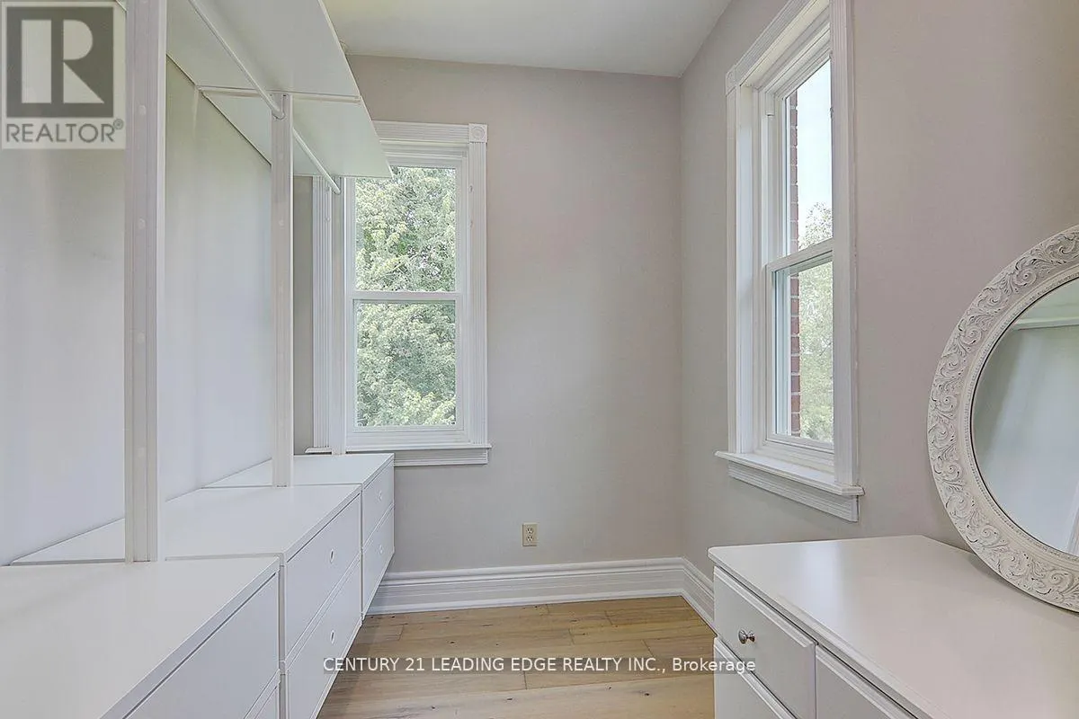 7 MAPLE VIEW LANE