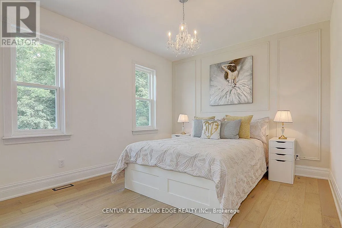7 MAPLE VIEW LANE
