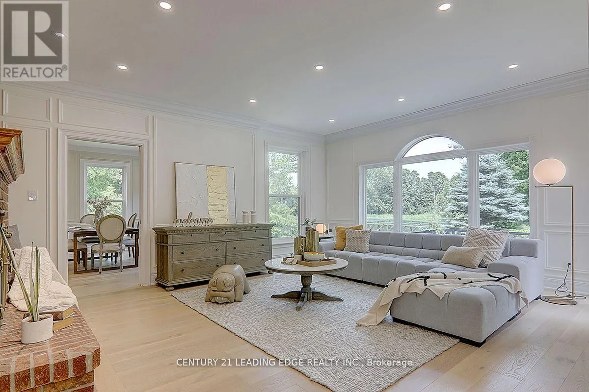 7 MAPLE VIEW LANE