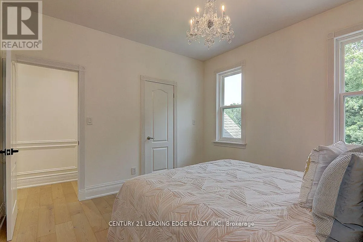 7 MAPLE VIEW LANE