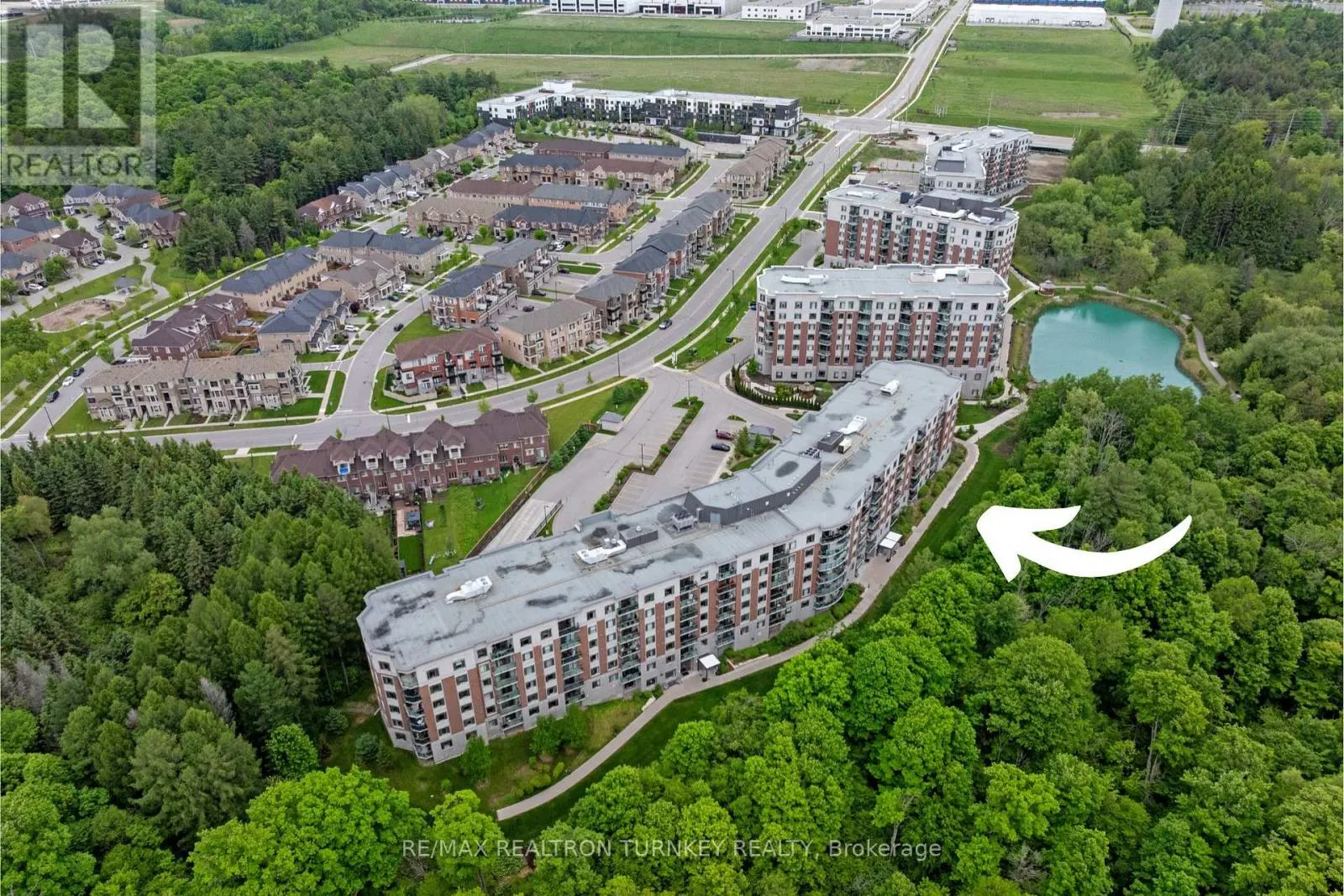 221 - 420 WILLIAM GRAHAM DRIVE